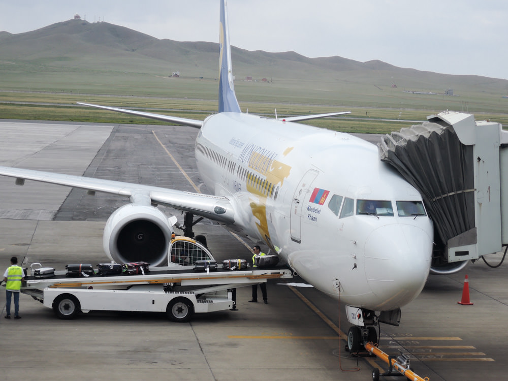 17モンゴル旅行記 Miatモンゴル航空om503便で成田空港へ アジアバックパッカートラベル
