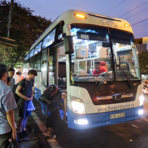 シンツーリストのバス