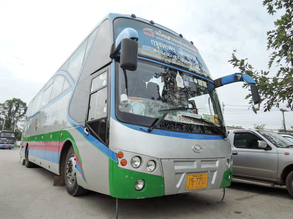 シェムリアップ バンコクnattakan国際直通バス28ドルでカンボジア タイ陸路国境越え アジアバックパッカートラベル