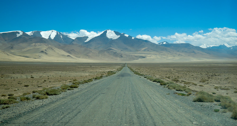 パミール高原旅行記18 キルギス タジキスタン国境越え サリモゴル キジルアルト峠 カラクル湖 ムルガブ アジアバックパッカートラベル